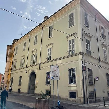Appartamento Minimal Loft In Centro A Piacenza Esterno foto