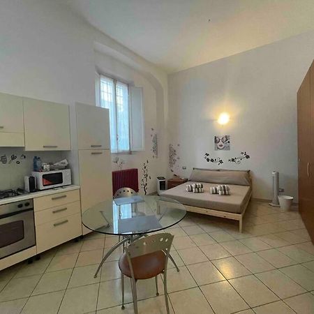 Appartamento Minimal Loft In Centro A Piacenza Esterno foto