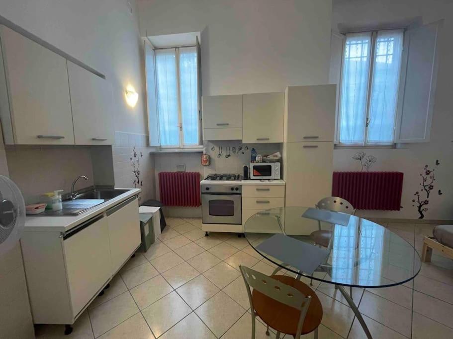 Appartamento Minimal Loft In Centro A Piacenza Esterno foto